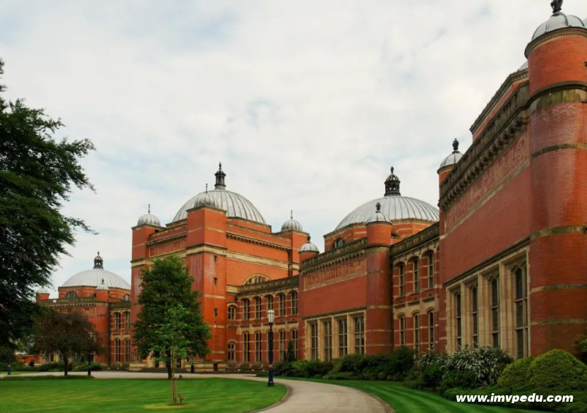 英国皇家艺术学院（Royal College of Art）